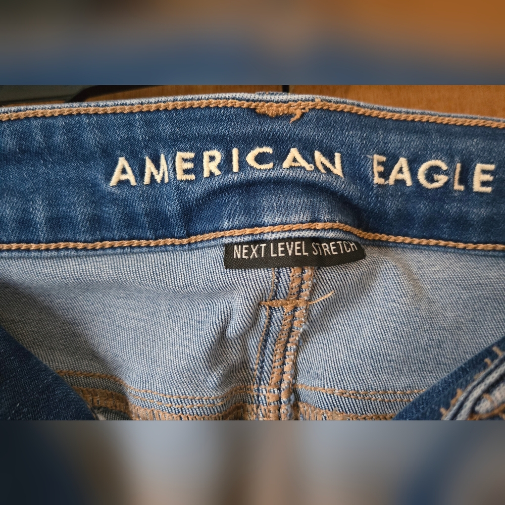 Distressed High Rise Jegging - Picture 3 of 7